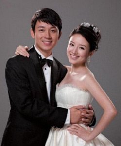 ​董洁：出轨王大治，离婚11年后，与前夫和解，与儿子同框帅气大方