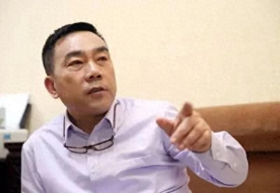 ​目前攻击郭德纲最厉害的人，不是杨议等纲黑，而是过去的老和部队