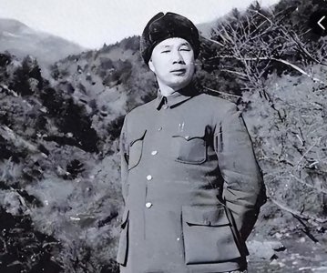 ​他被推荐空军司令，上级对他另有重用，已考虑他主管三军工作了？