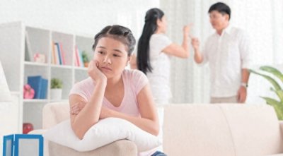 ​国际反家庭暴力日：如何帮助目睹家暴的孩子驱散心中“阴霾”