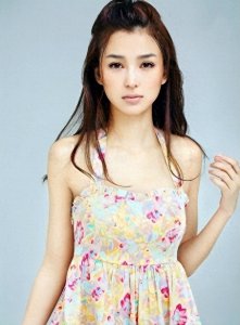 ​女星香艳演绎，从《十二生肖》到多部佳作，为艺术献身引争议