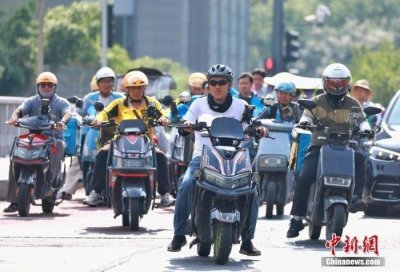 ​外卖补贴大战背后：骑手日工作超12小时，餐饮商家每单亏8元