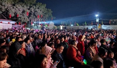 ​“村”字头又添“顶流”！广东“村晚”为何有看头｜南方深读