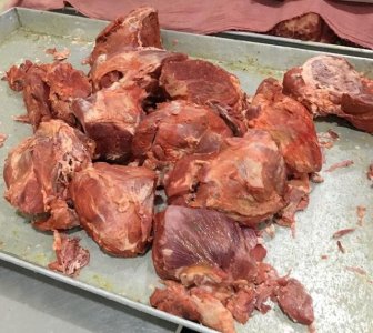 ​舌尖上的西安:回坊腊牛肉哪家好？爱恨参半，但又绕不过去的美味