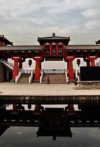 ​阿房宫有多奢华，联合国为啥称其天下第一？真被项羽一把火烧了？