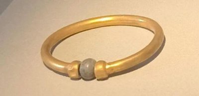 ​3000年历史的法老金手镯被盗：已被熔毁，系修复专家监守自盗，销售所得不到3