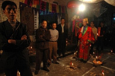 ​湘西赶尸真的存在吗？揭秘古老传说背后的故事