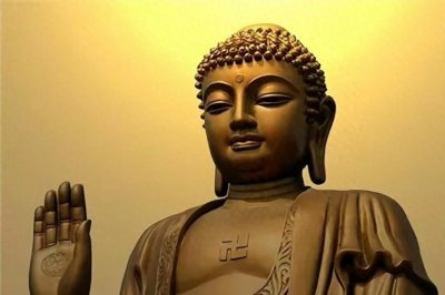 ​为何“南无阿弥陀佛”读错了？解读这句佛号的真正意义与文化深度