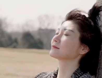 ​律师解读“孕妇泰国坠崖案”王暖暖被判离婚!“两年被家暴16次”小谢送祝福：这