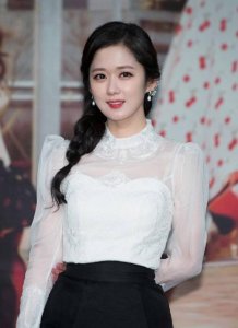 ​张娜拉归来，微博三年后才更新闹哪样