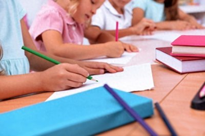 ​对南方的小学生来说，数九歌太难太抽象了