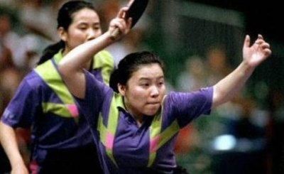 ​昔日乒坛女皇，败光20亿后融资50亿经商，儿子国籍如今引争议！