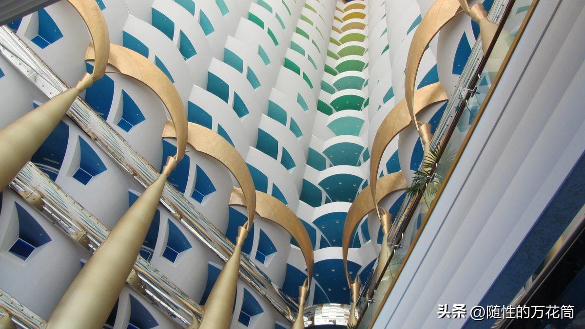 迪拜帆船酒店几星级的(迪拜帆船酒店住一晚多少钱)