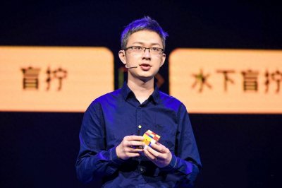 ​《最强大脑》贾立平：一手魔方破了世界纪录，走红后与妻子离婚