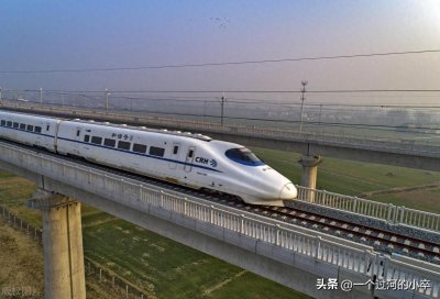 ​怎么知道哪些座位是靠窗的呢？