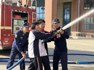 ​河口消防开展校园消防安全培训 筑牢校园“防火墙”