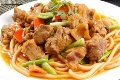 ​私房菜：黄焖羊肉，口味香酥、 肥而不腻，简单做法