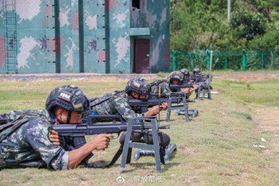 ​让子弹飞！这场实弹射击太秀了