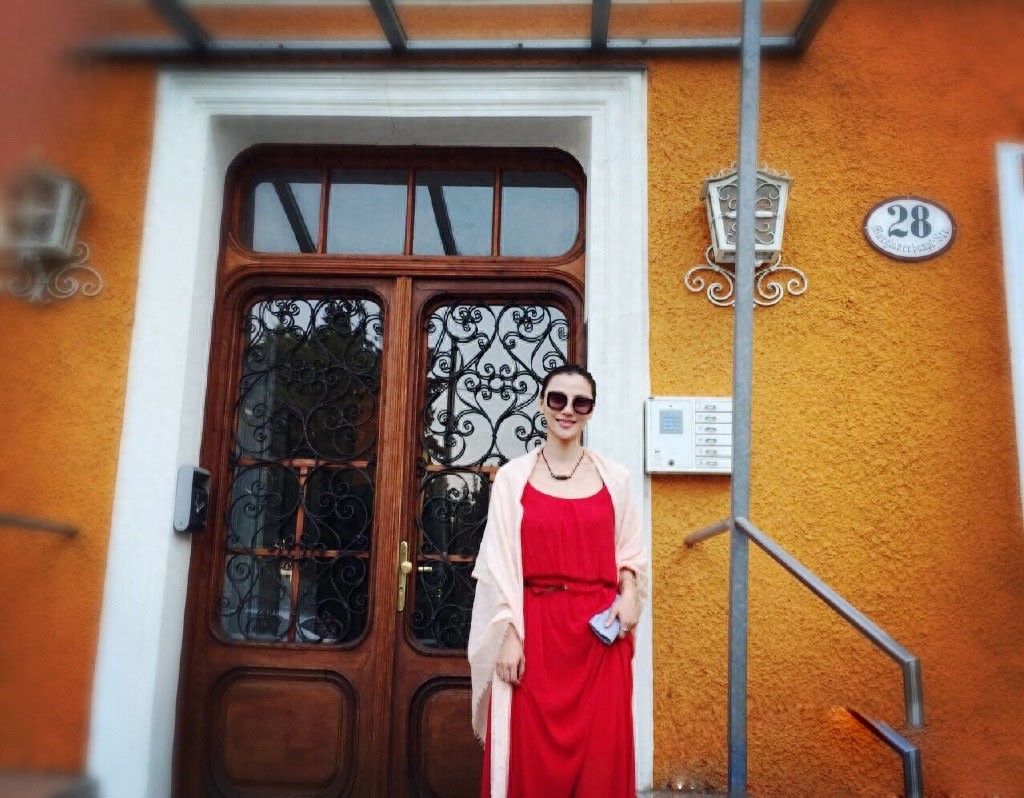 江易珈在电视剧《最美的时光》有着出色的表演,女强人角色受认可