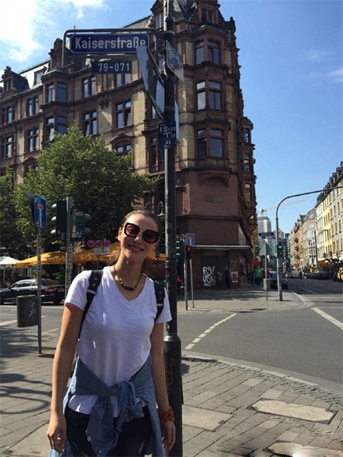 江易珈在电视剧《最美的时光》有着出色的表演,女强人角色受认可