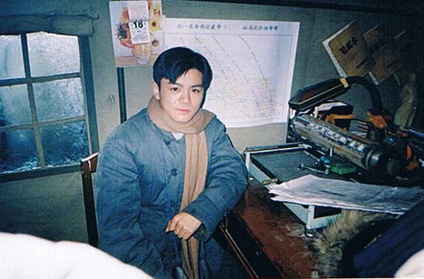 唐以诺个人资料写真作品