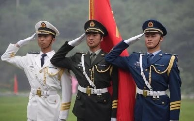 ​哪些明星是军人(哪些明星是真的军人)