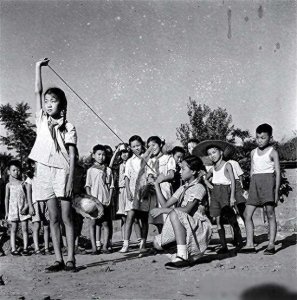 ​当年计划生育是谁提出来的？一个有8个孩子的男人