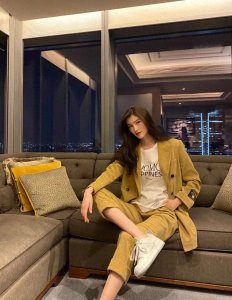 ​被低估的「灯芯绒套装」，今冬上分了！