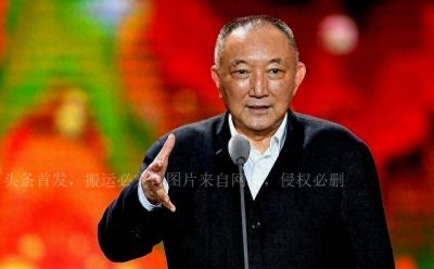 ​韩三平到底有多强？网友：电影开头那条龙是他养的！！！