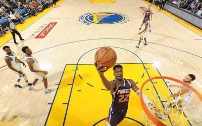 ​出场50分钟轰58分32板6帽，他才是终结勇士的答案