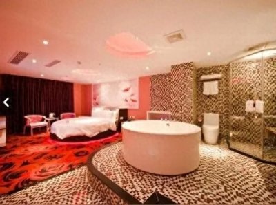 ​为什么住酒店不能有夫妻事？酒店人员透露其中秘密，涨知识了！