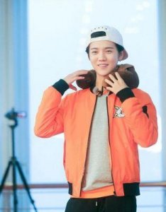 ​《胜券在握》首映盛典：邓超带队职场喜剧，明星嘉宾齐赞精彩