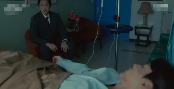 玄彬洒泪只剩朴信惠雨中激吻100秒