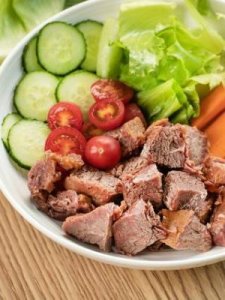 ​鲫鱼的热量(减肥可以吃鲫鱼吗)