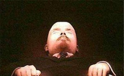 ​列宁死因成谜，俄罗斯每年花费千万保存遗体，现仅剩一颗头颅