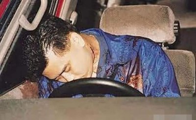 ​帮梅艳芳出头被杀后，女友甘当富豪情人20年，今与正室和睦相处