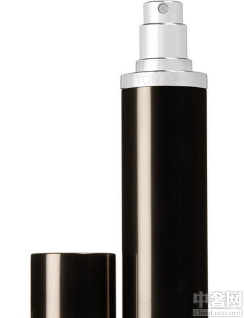 诱人的香水味 让女性更加迷人