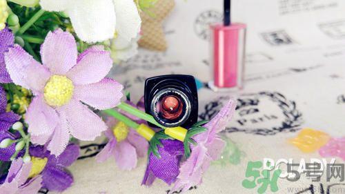 美宝莲好气色唇露色号试色 美宝莲好气色唇露怎么样