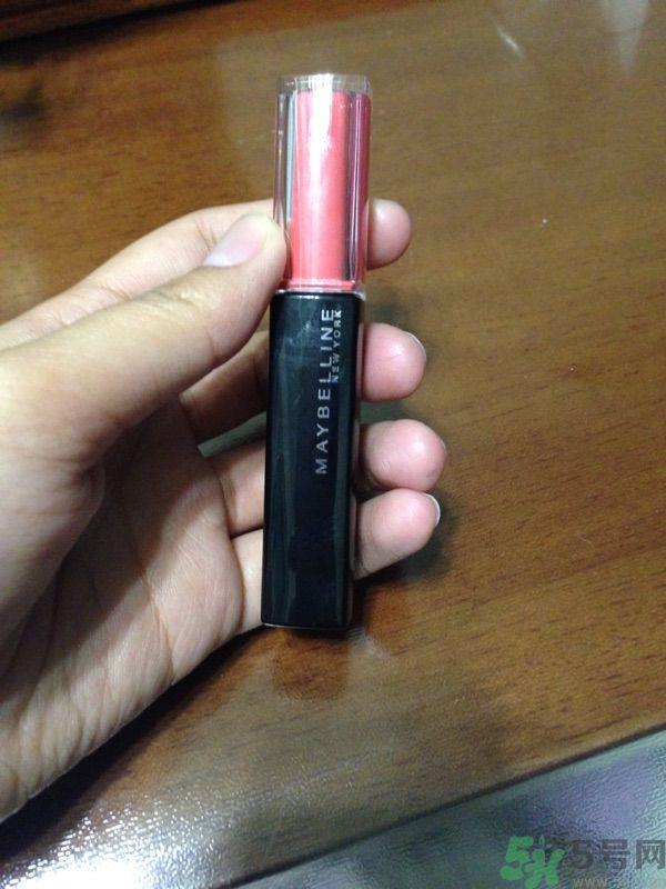 美宝莲好气色唇露色号试色 美宝莲好气色唇露怎么样