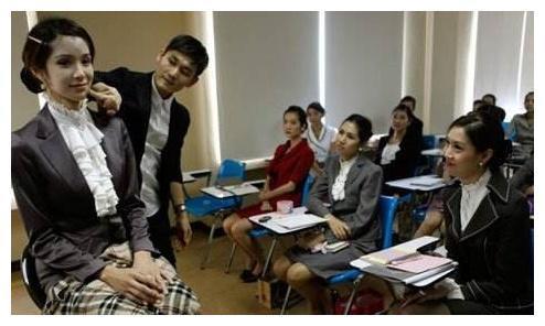 泰国“人妖”寿命大多仅50年，为啥还那么多？寺庙和尚说出答案