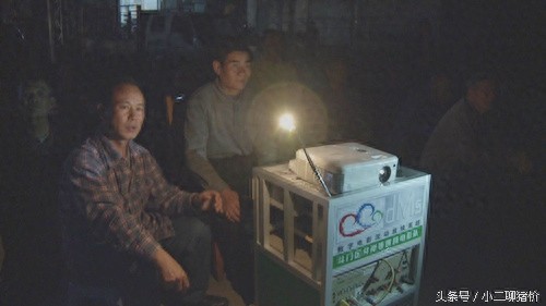 农村露天老电影，三毛流浪记！你还留下了多少回忆？