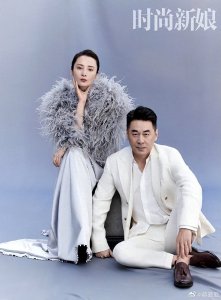 ​55岁陈建斌高调示爱，晒照写诗好浪漫，结婚纪念日狂撒狗粮