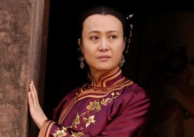 ​柏寒：54岁成名，57岁离世，临终前为何要将儿子托付给海清？