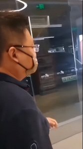 ​时代峰峻老板李飞透露TFBOYS合体的时间，疑似是TFBOYS的解散时间