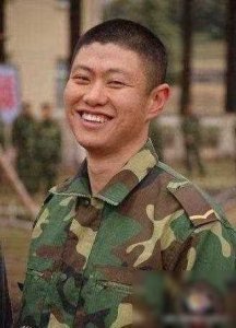​李二牛一去不复返，王艳兵评论区被攻陷，网友其呼：快劝劝二牛吧
