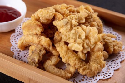 ​炸酥肉，调糊是关键，3个技巧掌握好，酥肉又香又酥，好吃不油腻