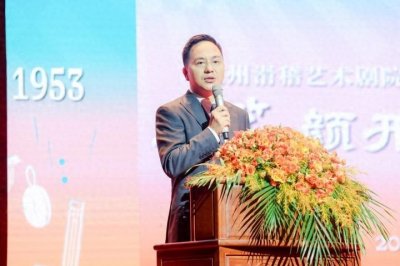 ​董其峰：培养好年轻人才，打造年轻人爱看的滑稽曲艺作品