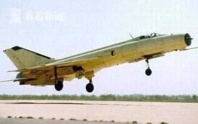 ​歼八战斗机：一代中国军迷心中的“神”！