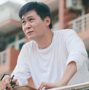 ​中国国家女足 助理教练 成亮