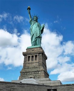 ​自由女神像：自由照耀世界